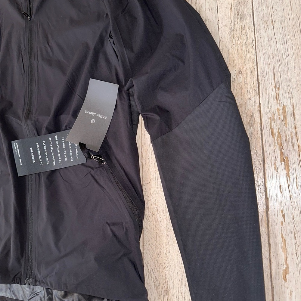 Warp Light Packable Jacket - Picture 7 of 16
